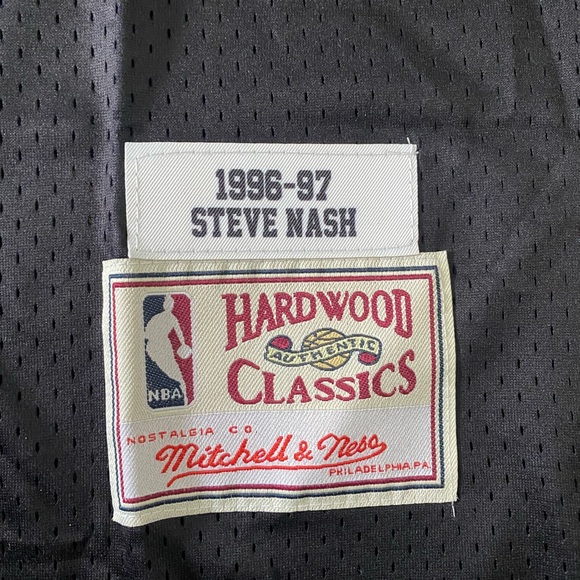 Steve Nash Suns Jersey - Picture 3 of 4